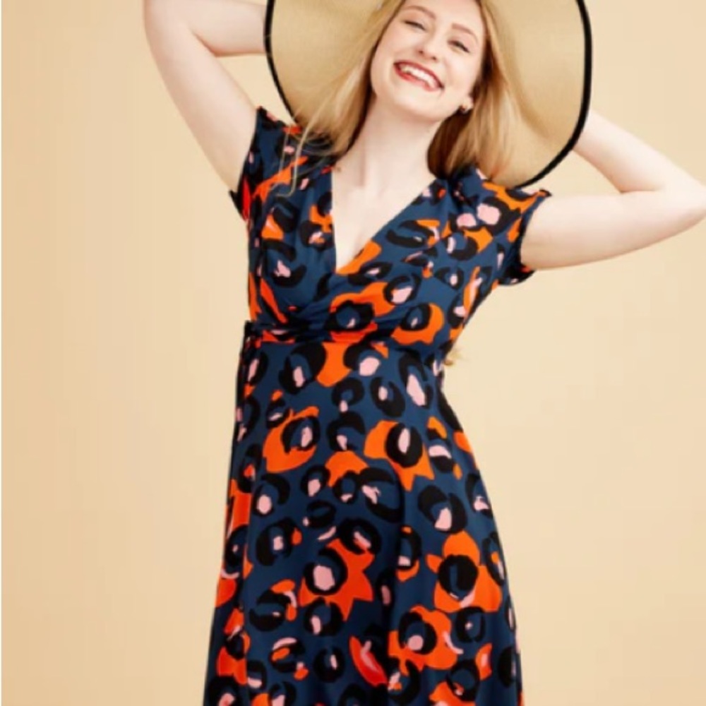 Annie 50 colourful leopard wrap dress L
